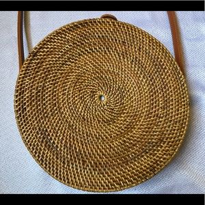 Beautiful ratan round crossbody purse